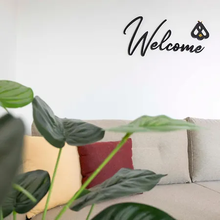 Apartamento The Bee Nikiana